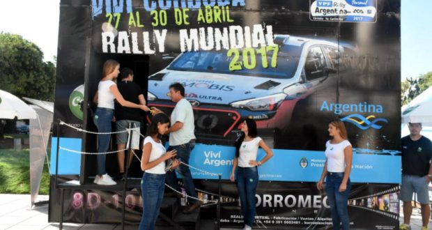 Llega el simulador de rally móvil 8D a Santa Rosa